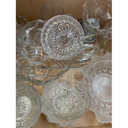 354 - Box Of Vintage & Antique Glass Items