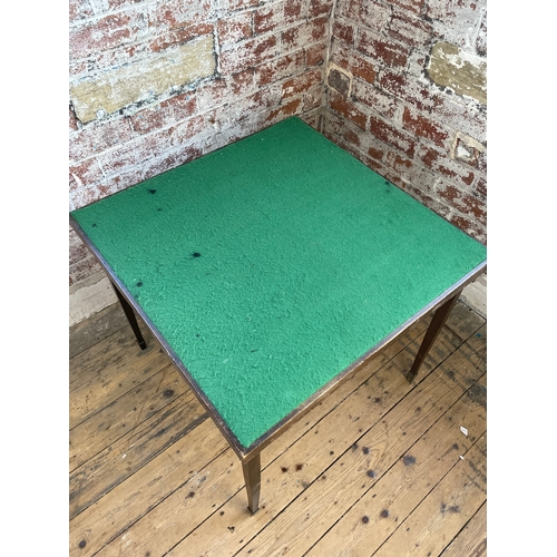 368 - Vintage VONO Folding Card Table