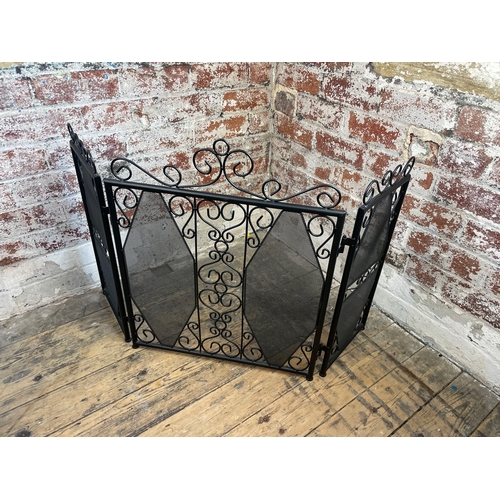 383 - Metal Tri Fold Fire Guard