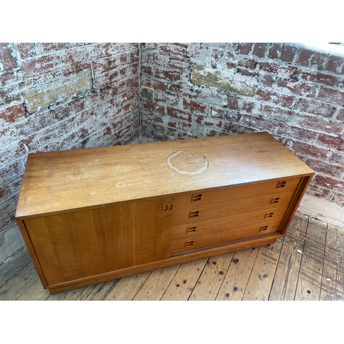 408 - Danish Mid Century Teak Low Sideboard Media Cabinet TV Stand. One Drawer Has No Base & Top Needs Att... 