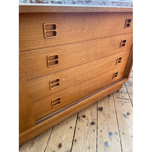 408 - Danish Mid Century Teak Low Sideboard Media Cabinet TV Stand. One Drawer Has No Base & Top Needs Att... 