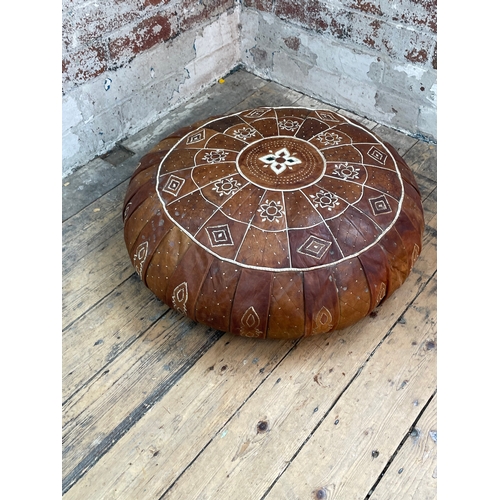 427 - Vintage Pouffe