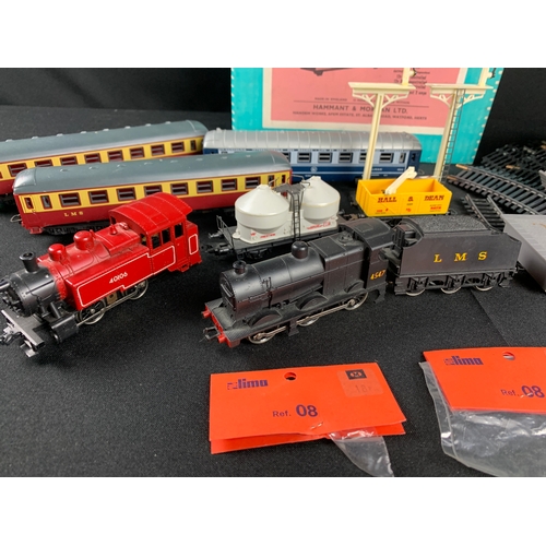 236 - Lima Train Engines and Rolling Stock alongside H&M Duette Dual-Control Unit aa well as Track and Sta... 