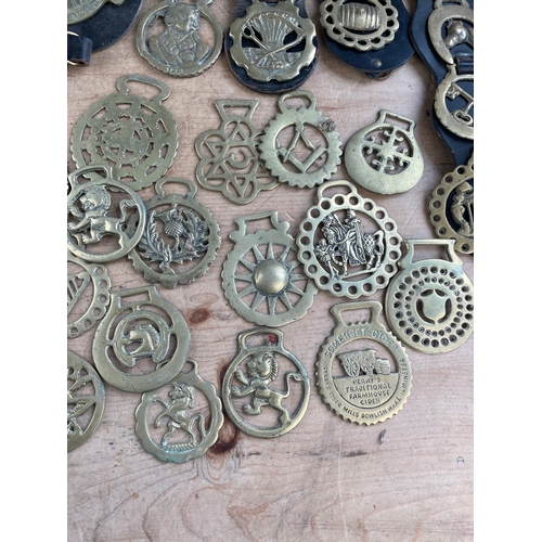 157 - Quantity Of Vintage & Antique Horse Brasses