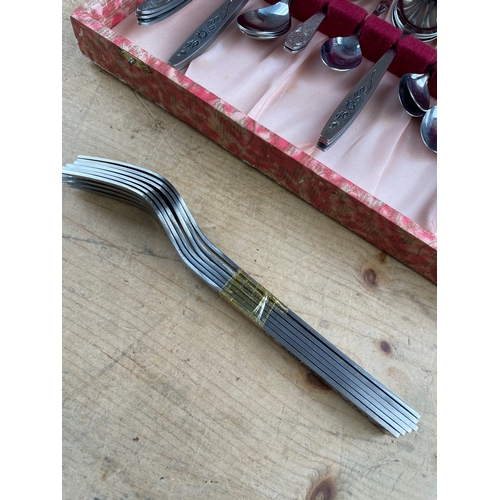 312 - Vintage Jacoberg Cutlery Canteen