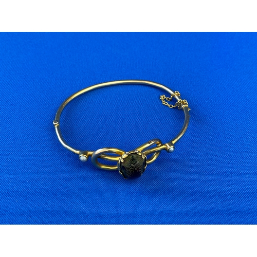 24 - Victorian Glod & Scarab Beetle Bangle Of Unknown Carat. Tested As Gold 7.9g Gross