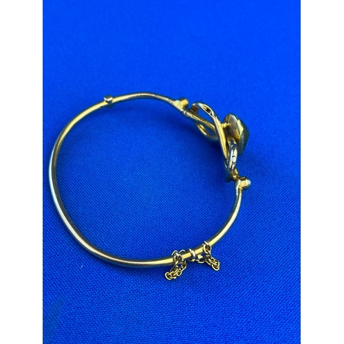 24 - Victorian Glod & Scarab Beetle Bangle Of Unknown Carat. Tested As Gold 7.9g Gross