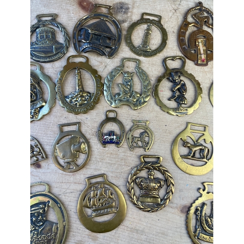 234 - Horse Brasses Inc. Miniature & Vintage