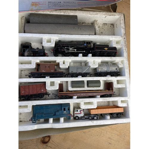 77 - Vintage LIMA Train Set Box With Various Trains & Rolling Stock