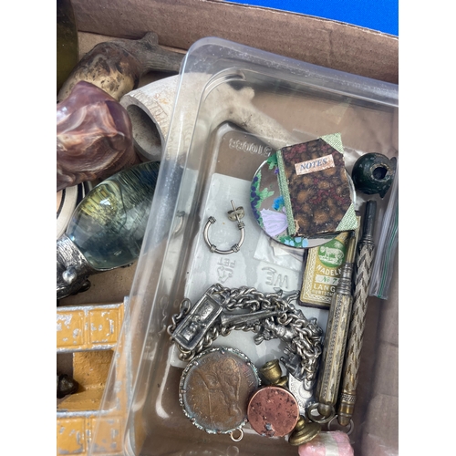 292 - Tray Of Small Collectables Inc. Charms & Clay Pipes