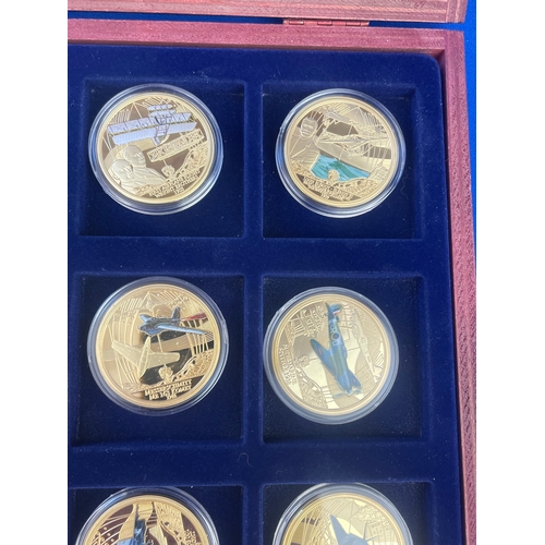 48 - Windsor Mint History Of Aviation, Presentation Box Of Commemorative Gold Plated Coins.