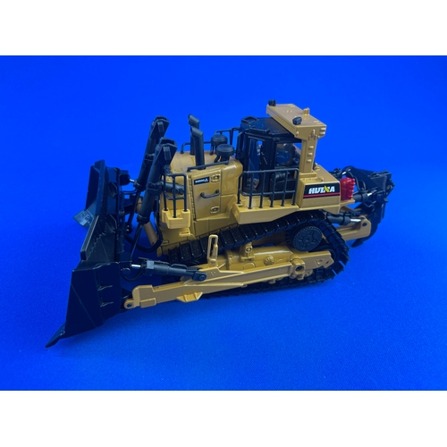 82 - Hui Na Huina Die Cast Engineering Model 1:50 Scale Earthmover