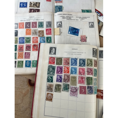 124 - Collection Of Vintage Stamps From Around The World