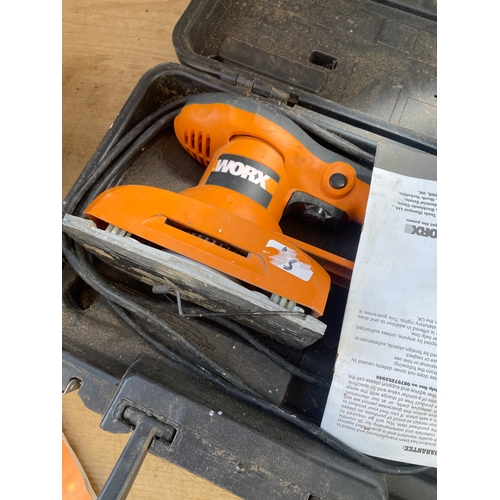 450 - Sander And Renovator Twist A Saw Deluxe Accessory Kit.