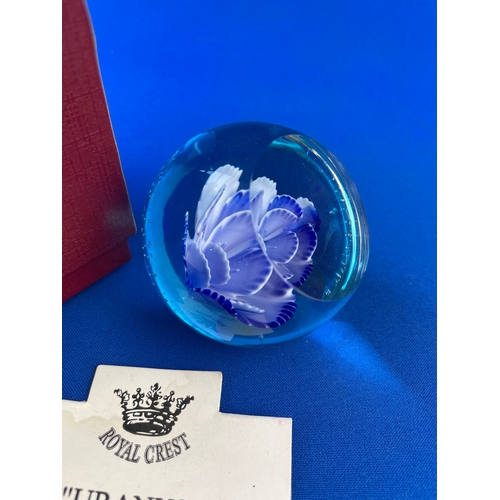 168 - Royal Crest Venus Paperweight