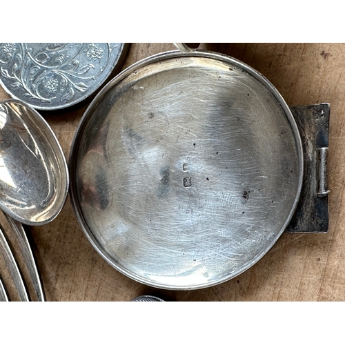 192 - Small Metalware Items Inc. Some Silver