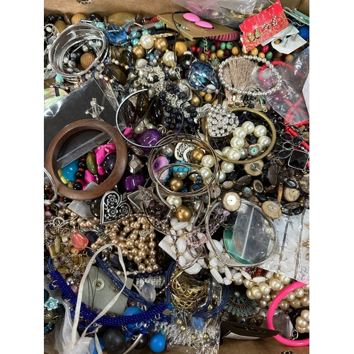 103 - Tray Of Costume Jewellery