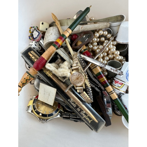 146 - Small Collectables Inc. Thimbles, Pen Knives & Watches.