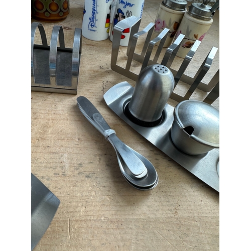 148 - Vintage Table Items Inc Stainless Steel Breakfast Items,  Disney, Hornsea & Novelty Salt & Peppers