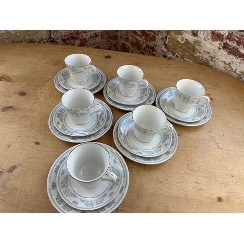 247 - LiLing Fine China Tea Set