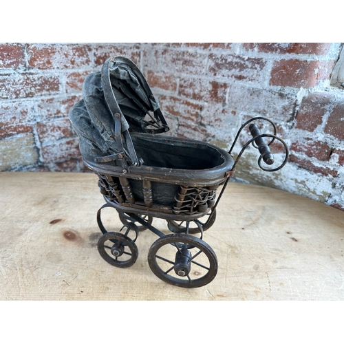 59 - Victorian Dolls Pram