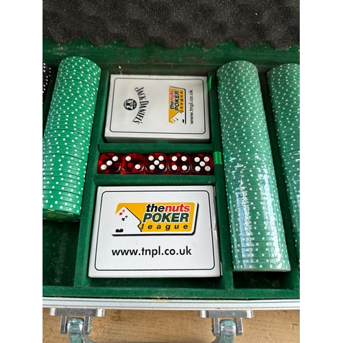 464 - The Nuts Poker League Official Weighted Chip Set