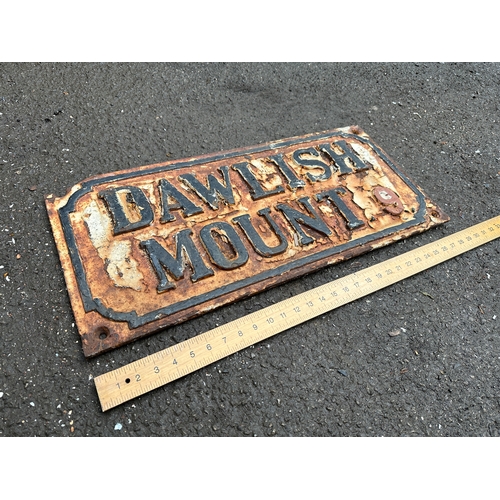 302 - Dawlish Mount Cast Iron Street Sign