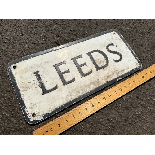 312 - Leeds Cast Aluminium Street Sign