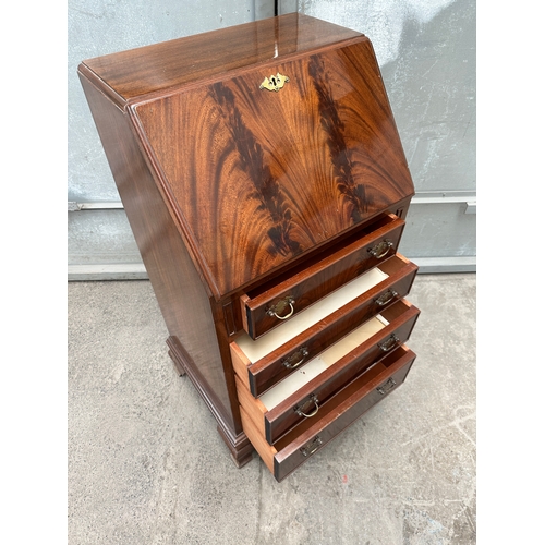 490 - Narrow Writing Bureau