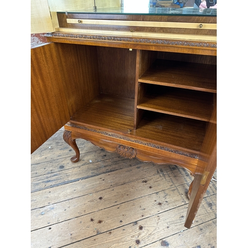 497 - 20th Century Burr Walnut Drinks Cabinet in Fantastic Condition