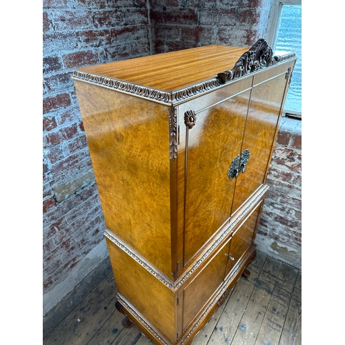 497 - 20th Century Burr Walnut Drinks Cabinet in Fantastic Condition