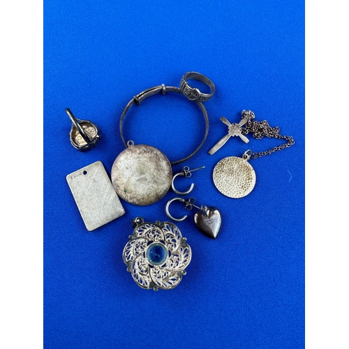 26 - Group Of Silver Jewellery Items