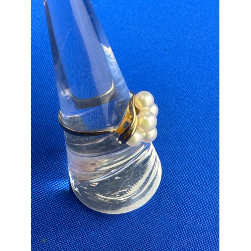 4 - 18ct Gold & Pearl Ring. Size Q. 2.39g Gross Weight.