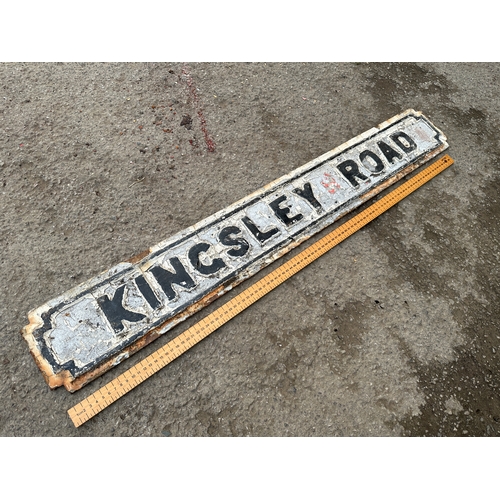 43 - Kingsley Road Cast Iron Street Sign
