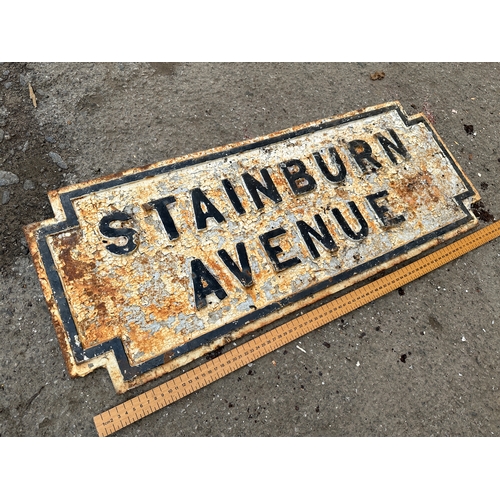 52 - Stainburn Avenue Cast Iron Street Sign