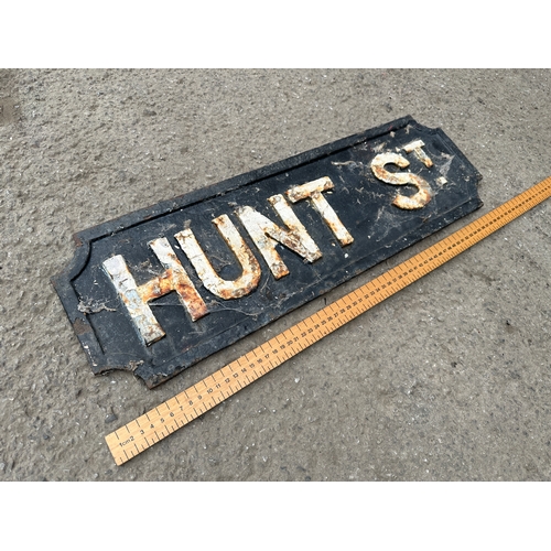 30 - Hunt Street Cast Iron Street Sign