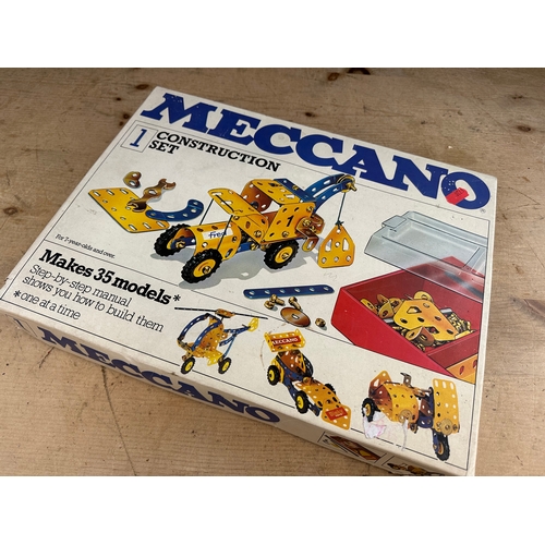 55 - Vintage Meccano - 1 Construction Set