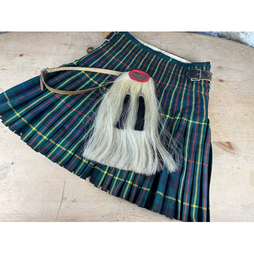 270 - Vintage Hunting Stewart Tartan Kilt & Sporran by Lawrie