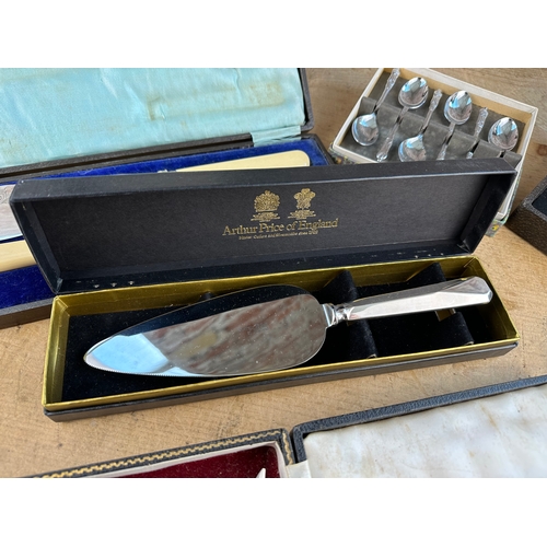 197 - Quantity of Vintage Boxed Flatware