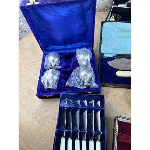 197 - Quantity of Vintage Boxed Flatware