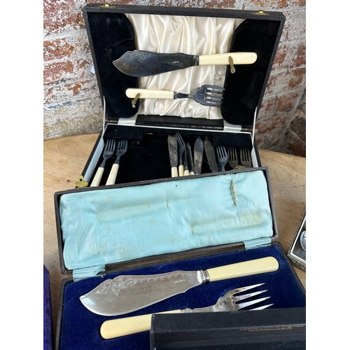 197 - Quantity of Vintage Boxed Flatware