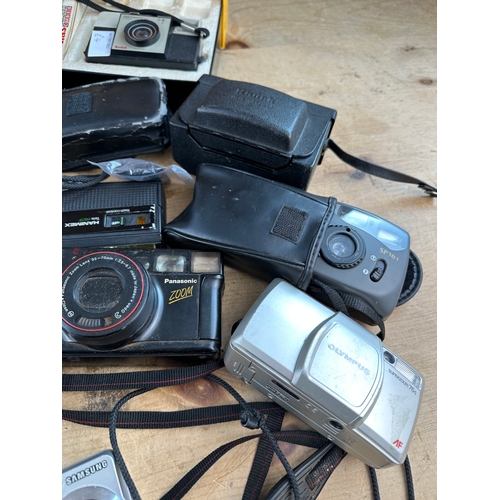 188 - Quantity of Vintage Cameras & Digital Cameras