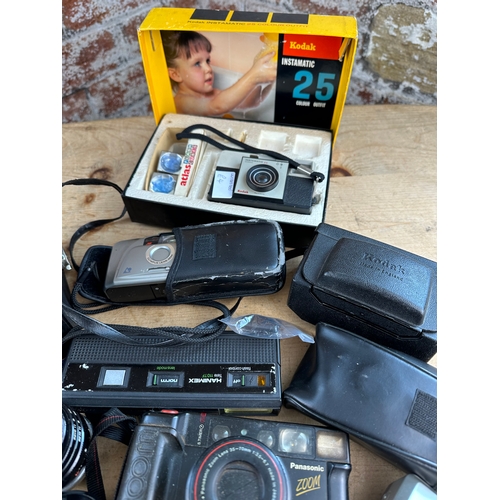 188 - Quantity of Vintage Cameras & Digital Cameras