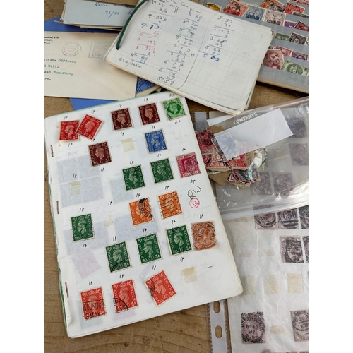 35 - Collection of Worldwide Stamps