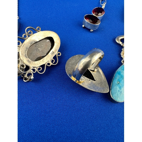 27 - 925 Silver & Gemstone Jewellery