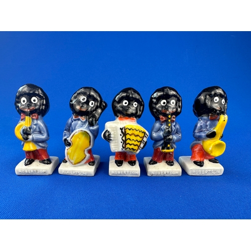 116 - Five Wade Robertsons Golly Band Figures