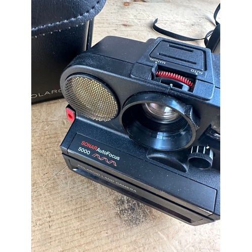 309 - Polaroid Sonar 5000 Autofocus Camera & Bag.