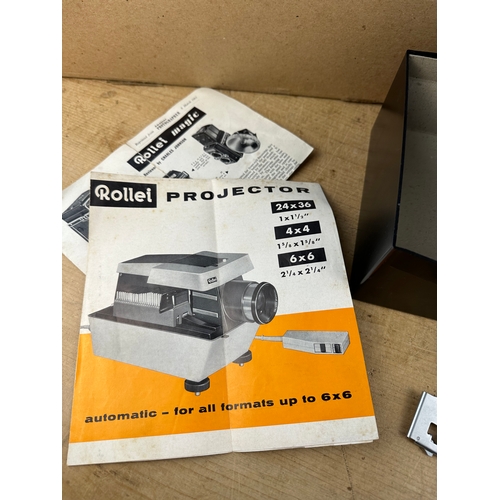 311 - Rollei P95.0 Projector & Screen