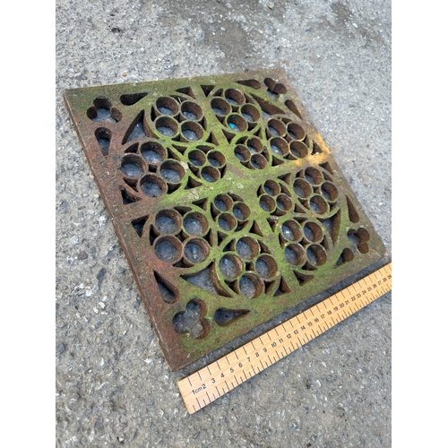 270 - Decorative Cast Iron Grate