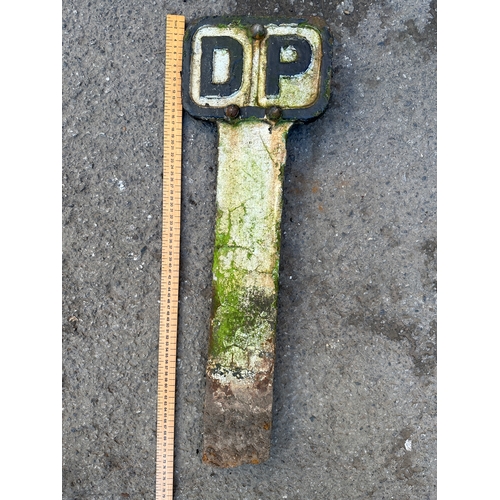 273 - Railwayana Interest DP Distance Point Post Marker